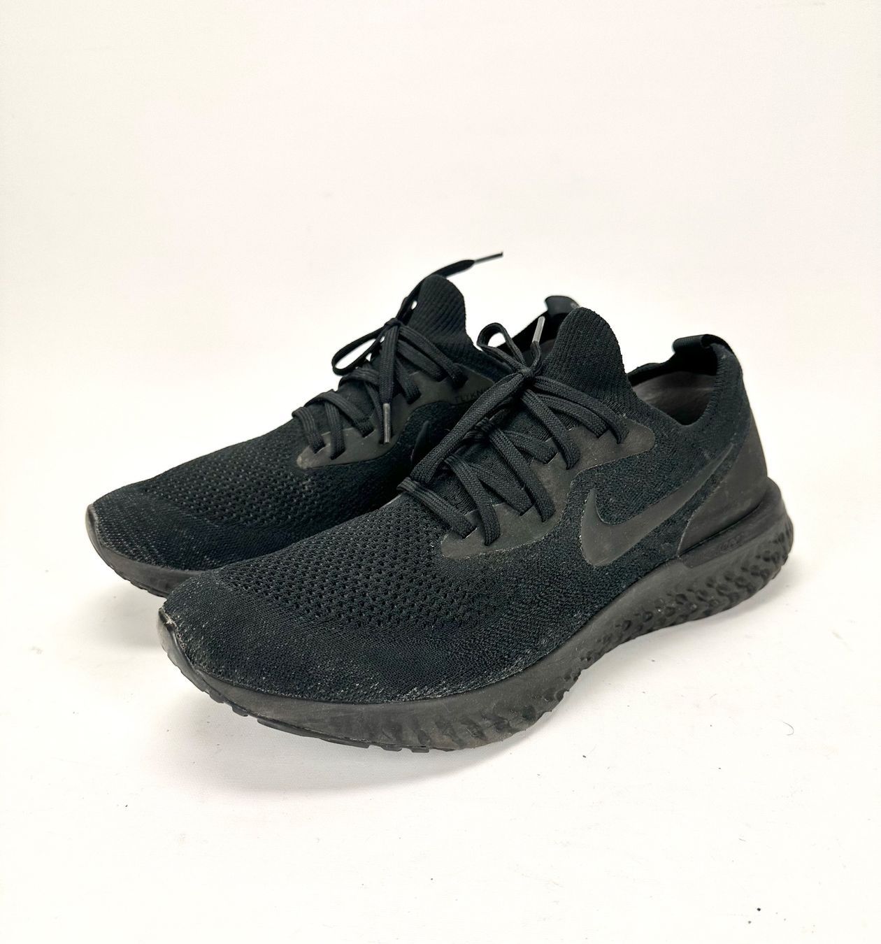 Nike Scarpe da uomo: Nike Epic React Flyknit Schwarz, Grösse 45 – Nuovo e nell'imballaggio originale da Basel venduto da D.plus