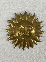 Sonne aus Messingblech 