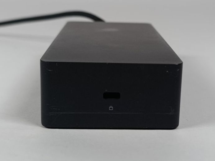 Microsoft Docking station: Docking station 1661 + alimentation pour Microsoft – Usato da Thielle venduto da Plusvalue_Neuchatel 3