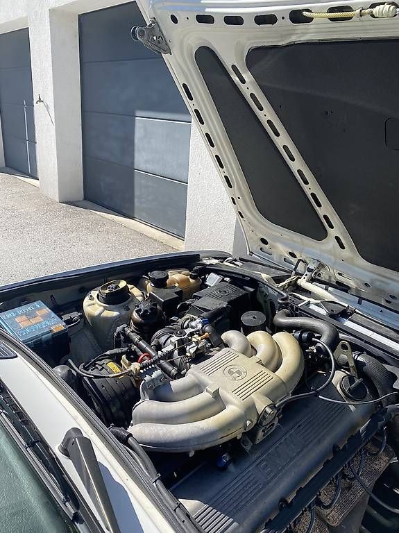 Automobili: BMW E30 325 IX Touring  – Usato da Sierre venduto da GML 3