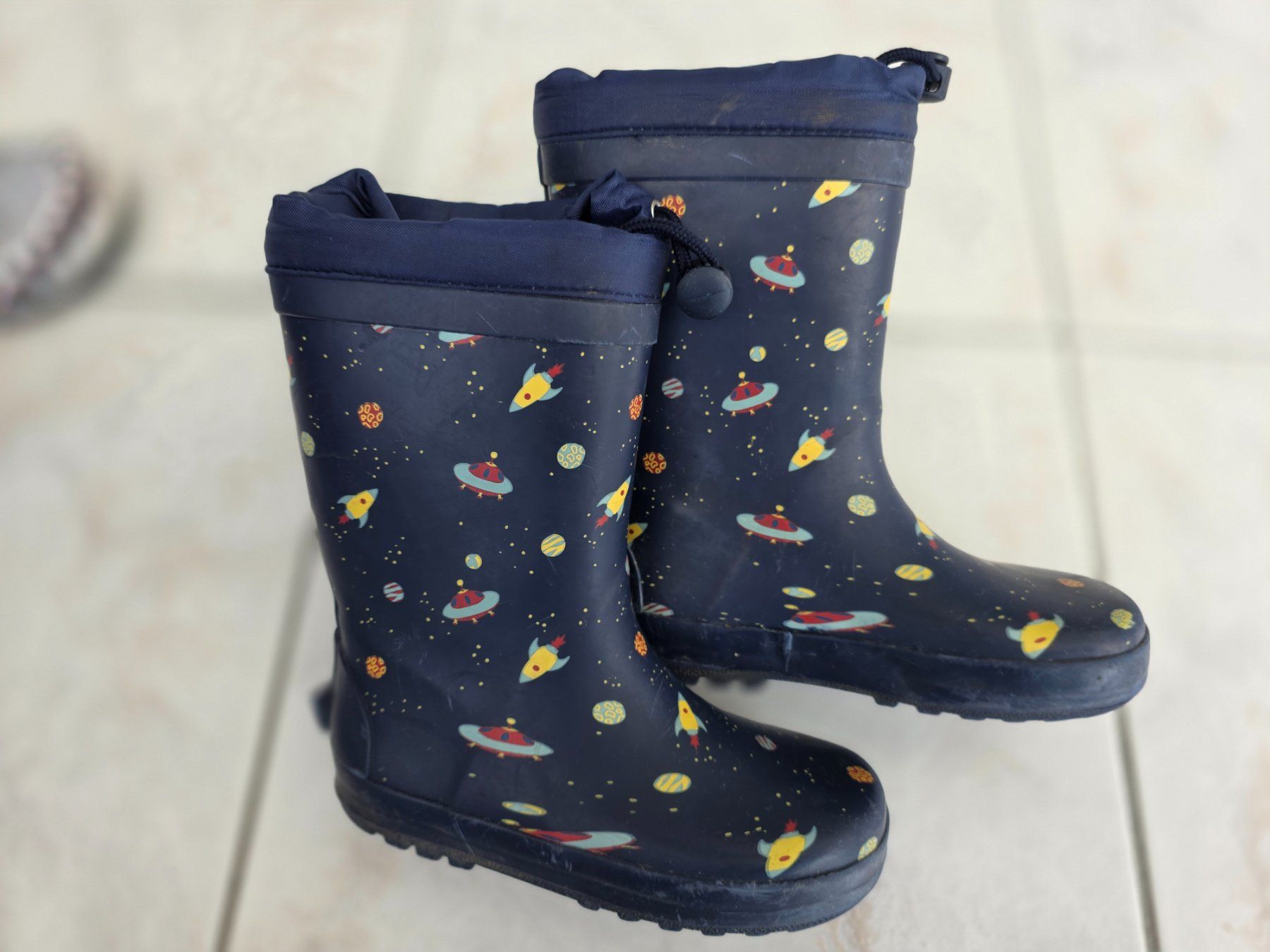Scarpe per ragazzi: Regenstiefel Grösse 28 – Usato da Ueberstorf venduto da vil_qmy8