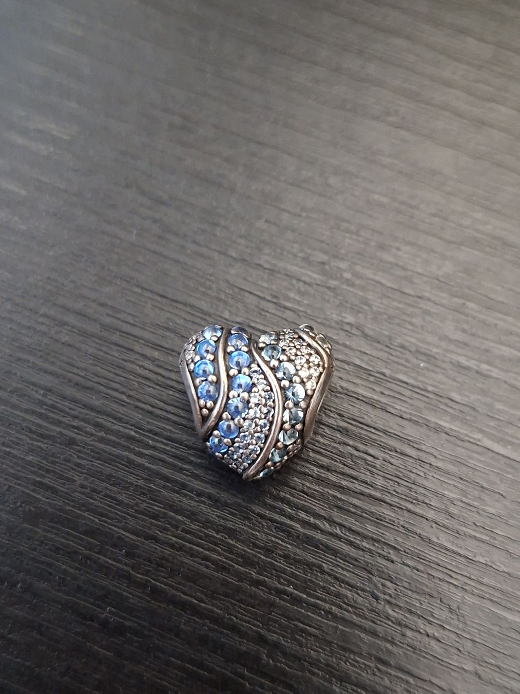 Pandora Pendentifs: Pandora Charm Herz – D'occasion à Winterthur par Ausmisten2026