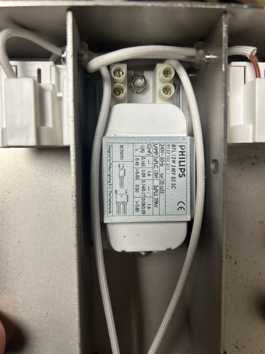 Philips Lampade: Wandleuchte Philips 3 Stk. – Usato da Uster venduto da stida 2