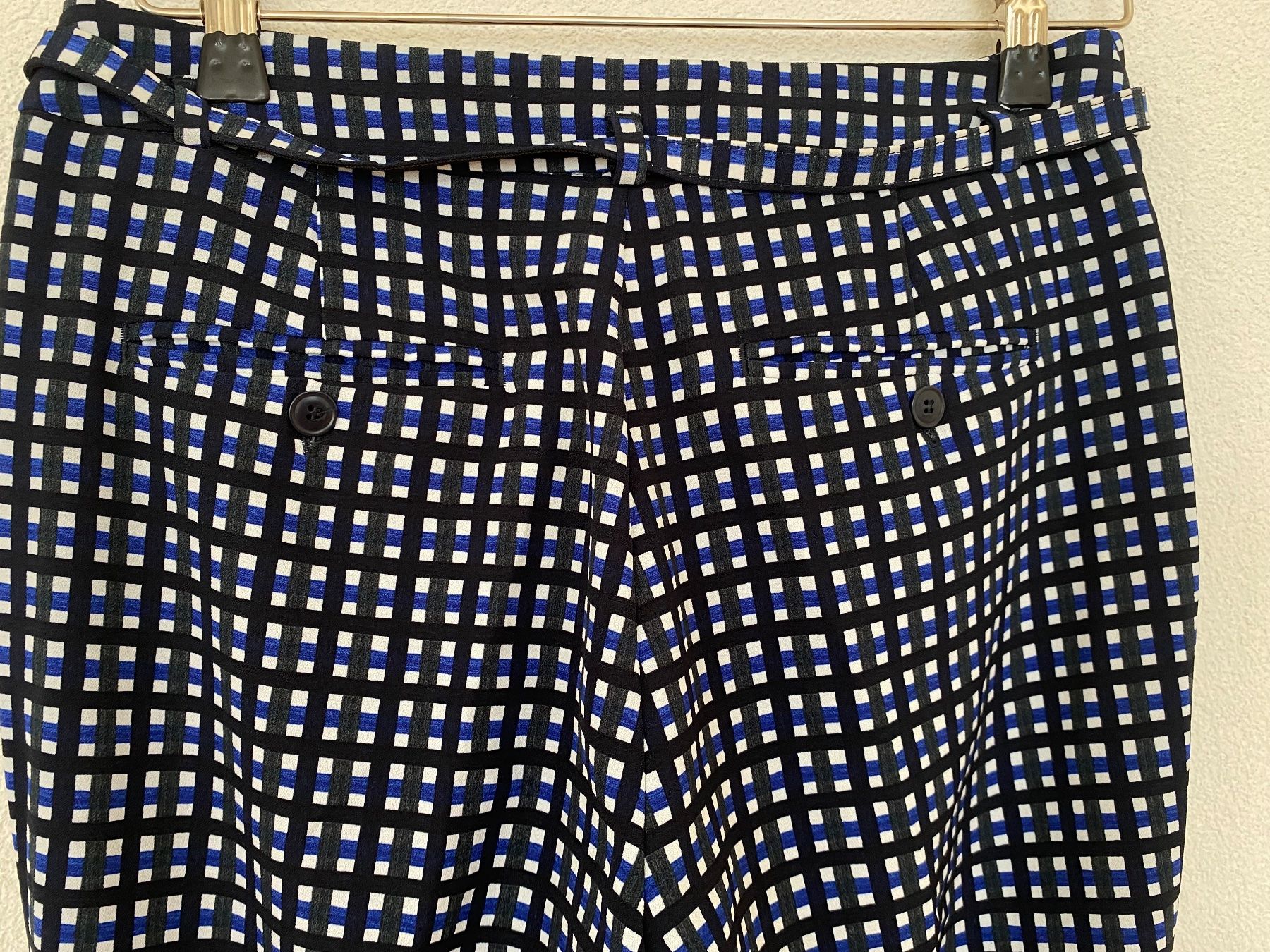 Max Mara Hosen: WEEKEND MAX MARA ZIGARETTENHOSE – Gebraucht aus Zürich von Fashionparade 1