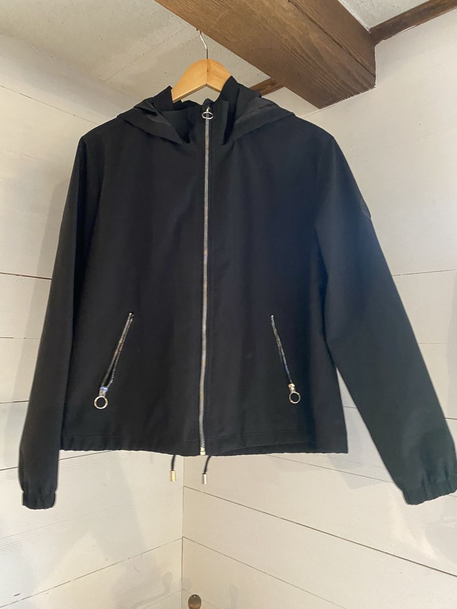 Giacche: Black jacket  – Usato da St-Cergue venduto da noabzz
