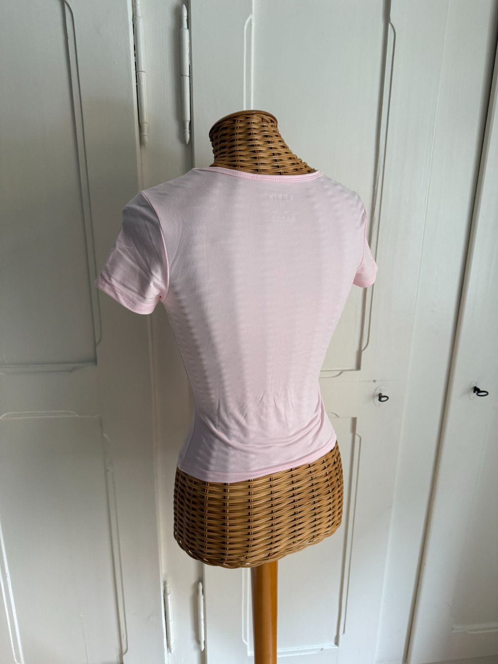 Shein T-shirt: T-Shirt rosarot XS – Usato da Zürich venduto da Diazaio 2