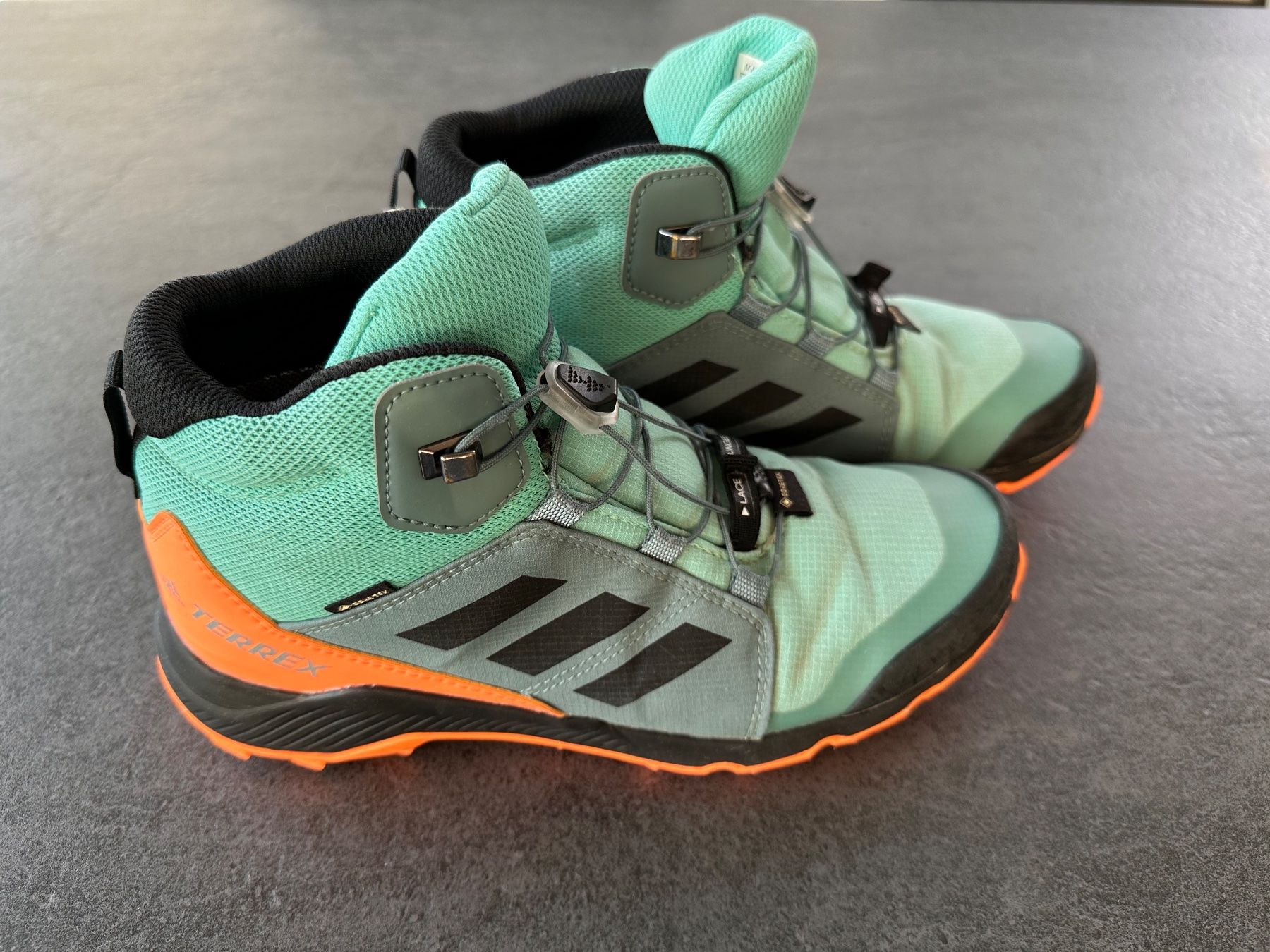 Adidas Scarpe per ragazzi: Wanderschuhe Adidas Terrex GORE TEX Gr. 38 2/3 – Usato da Arboldswil venduto da schlulu 1