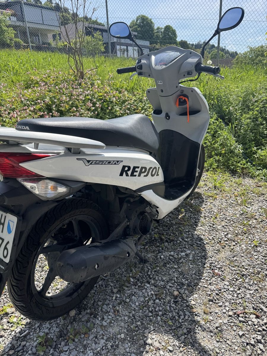 Honda Scooter: Honda Roller nsc vision 110 – Usato da Hinwil venduto da diggi87 5