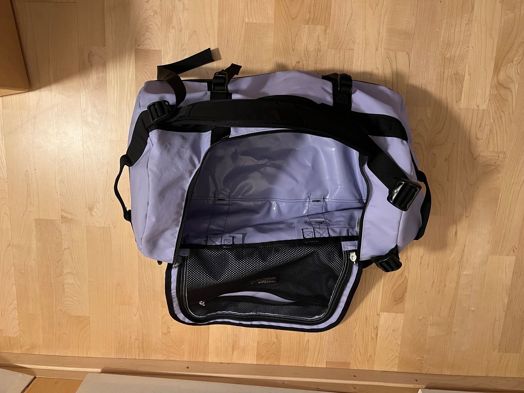 North Face Borse: North Face Base Camp Duffel (S) – Usato da Winterthur venduto da cam_w67x 3