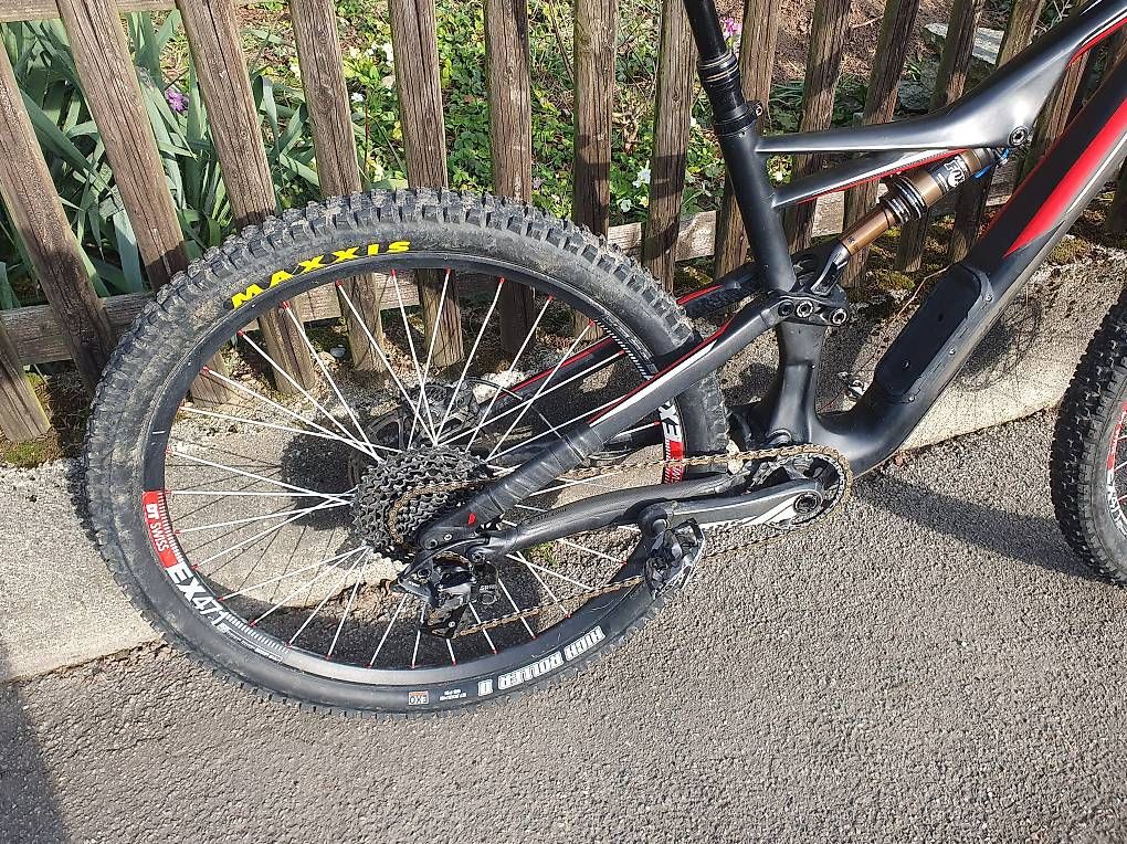 Specialized Velos: Spezialized Stumpjumper Trail-Bike – Gebraucht aus Windisch von rkern01 1