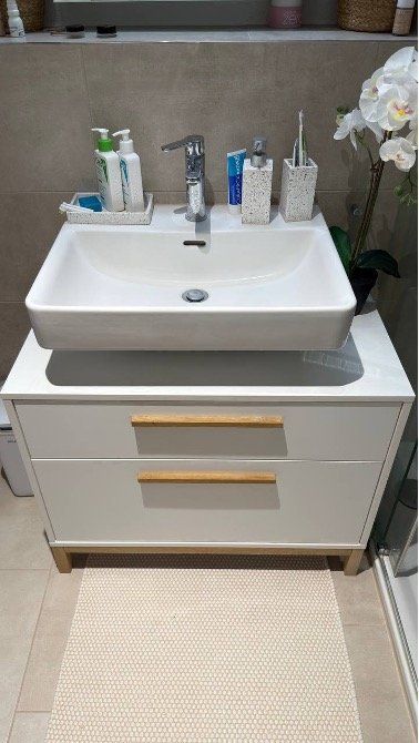 Mobili per bagno: Waschbeckenunterschrank Tchibo EKLUND – Usato da Zürich venduto da dsh_8scb 1