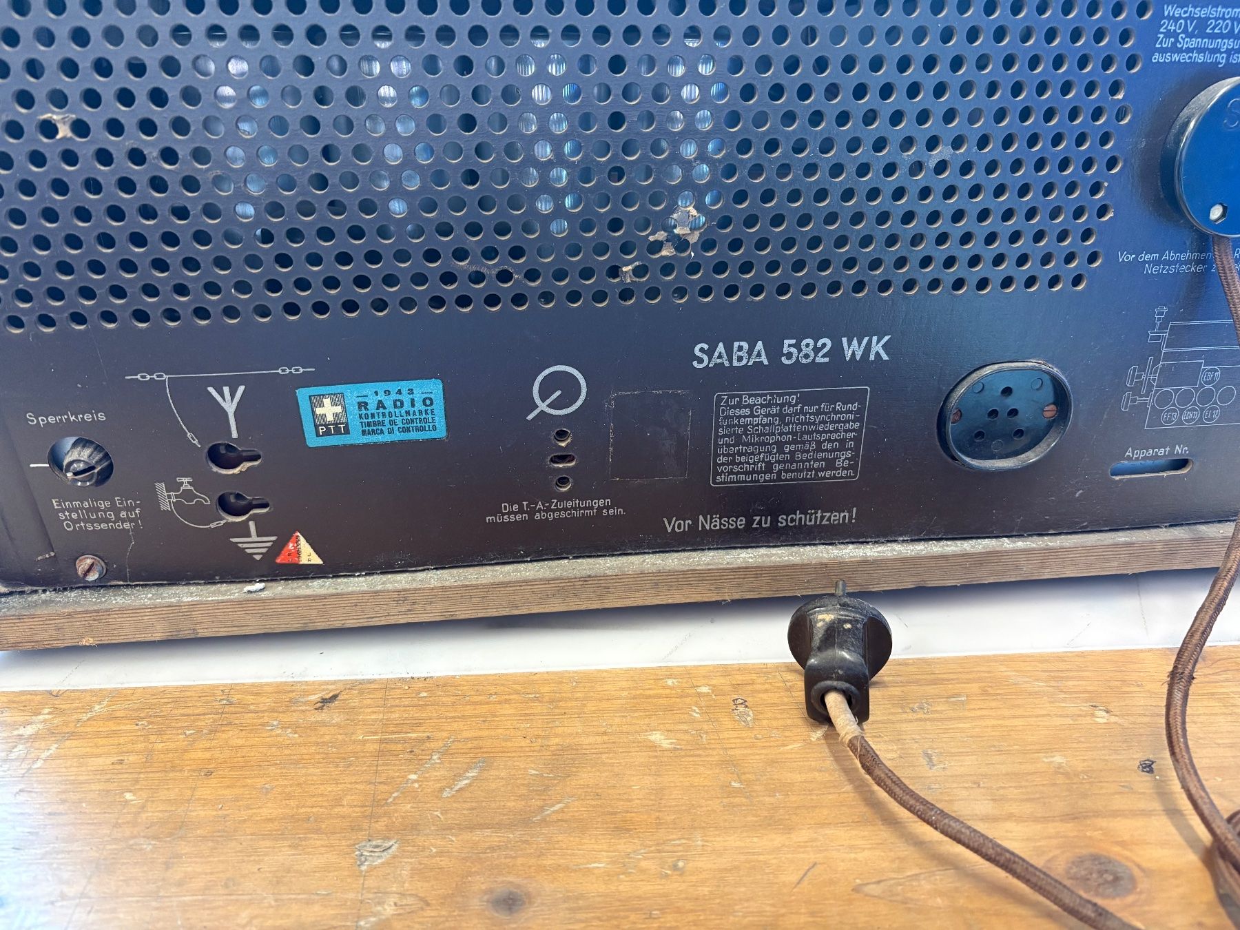 Saba Radios: Radio Saba 582 WK – D'occasion à Chur par Feschtland 2