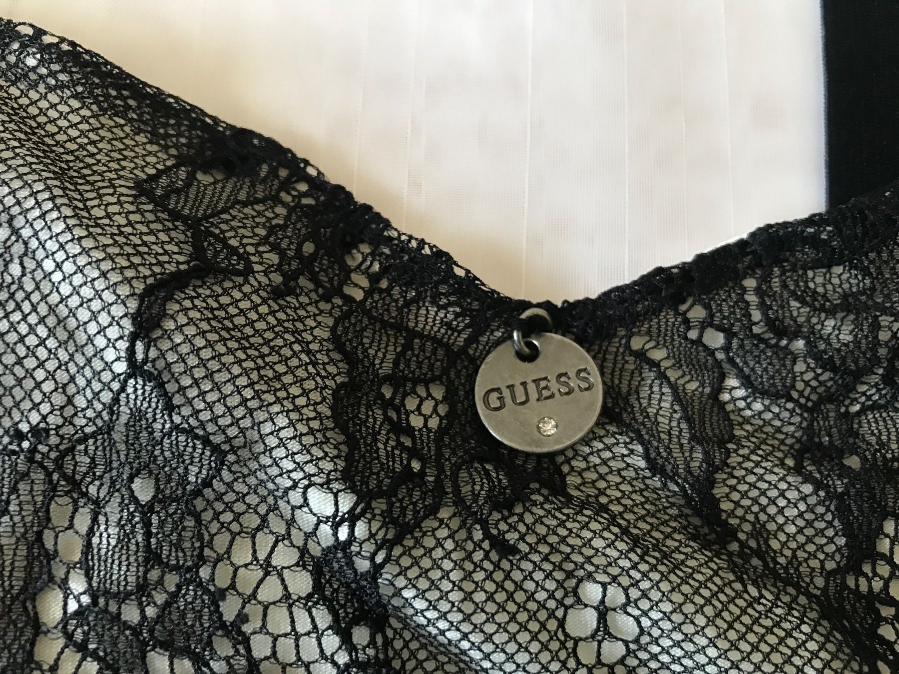 Vestiti: Guess Kleid – Usato da Ueberstorf venduto da ojas23 3