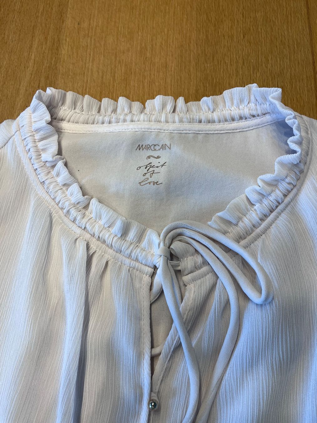 Marc Cain Camicette: Bluse Marc CAIN Grösse 4 – Nuovo (secondo la descrizione) da Roggwil BE venduto da KarotteV 3