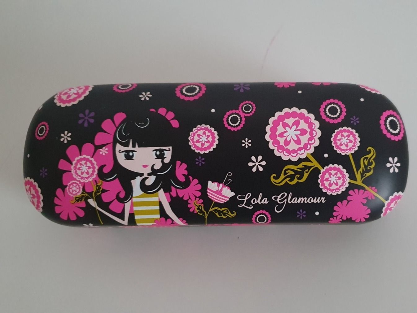 Altro in  Abbigliamento & Accessori: Etui à lunettes Lola Glamour – Nuovo e nell'imballaggio originale da St-Prex venduto da Allymcchou