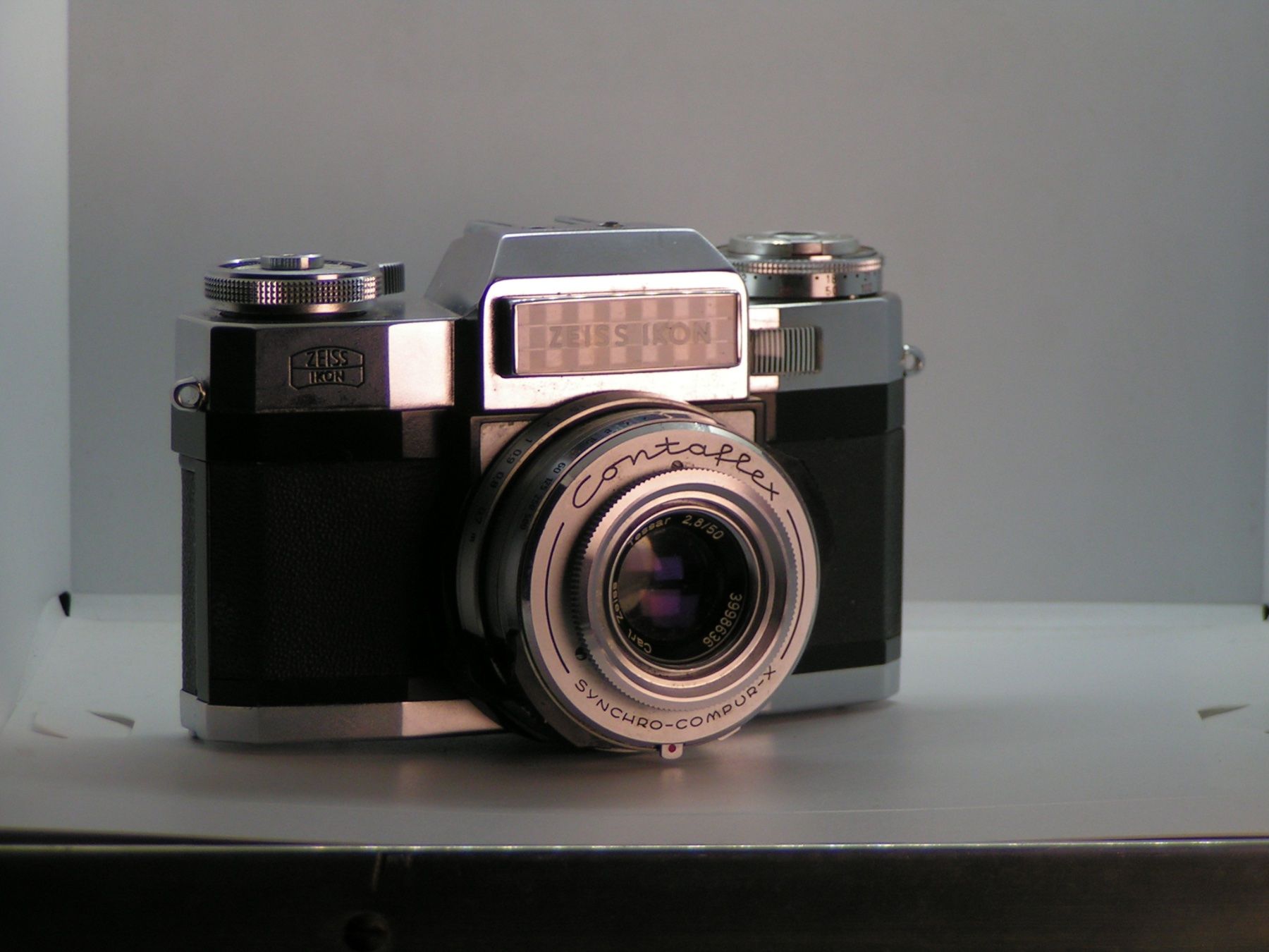 Zeiss Fotocamera: ZEISS IKON – Usato da Lausanne venduto da Leag 1