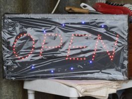 OPEN LED SCHILD WERBUNG....