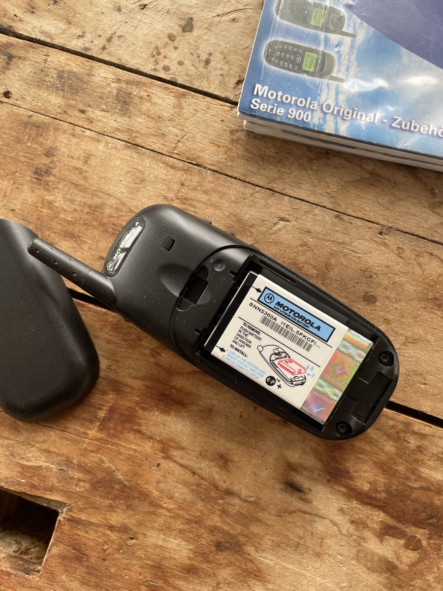 Motorola Telefoni cellulari / Smartphones: Motorola 900er Serie Handy – Usato da Wetzikon ZH venduto da seko1266 3