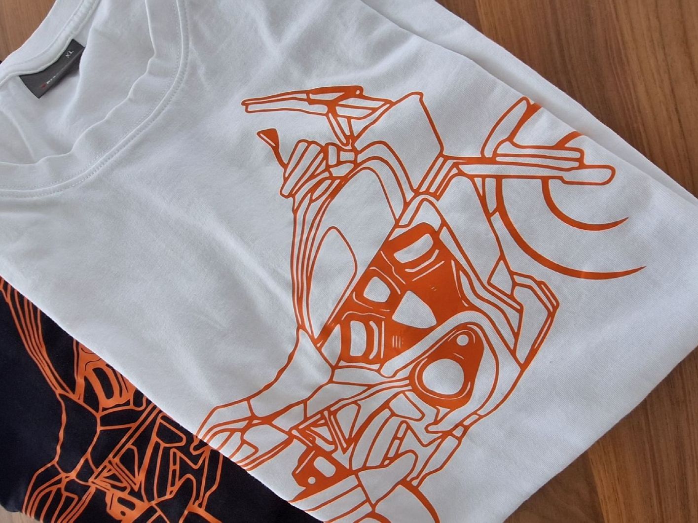 T-shirt: T-Shirt, XL – Nuovo (secondo la descrizione) da Brugg AG venduto da bacbac5757