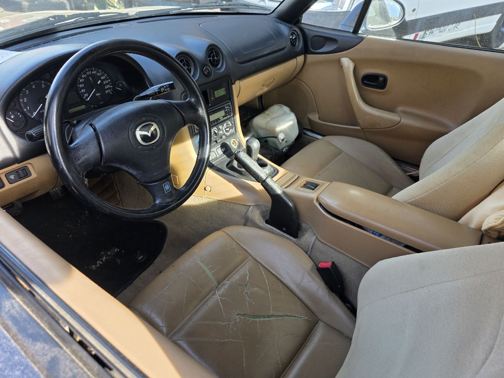 Mazda Automobili: Mazda MX-5  1.6cc – Usato da Cadenazzo venduto da LuismacchineSagl 4