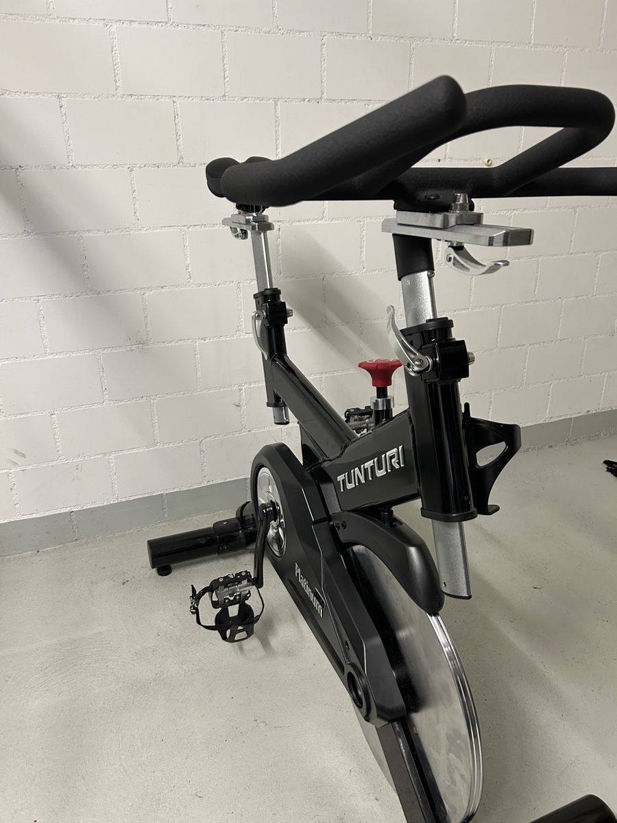 Tunturi Vélos d'appartement: Tunturi Platinium Pro – D'occasion à Oberentfelden par Margous 1