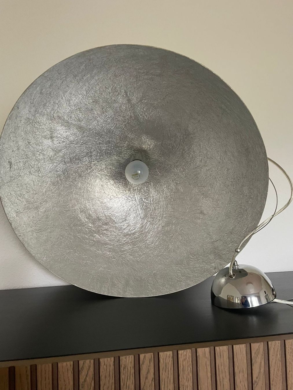 Interio Lampadari & plafoniere: Interio Lampe Hängeleuchte weiss/silber 50cm Durchmesser – Usato da Hölstein venduto da Jomojilune 4