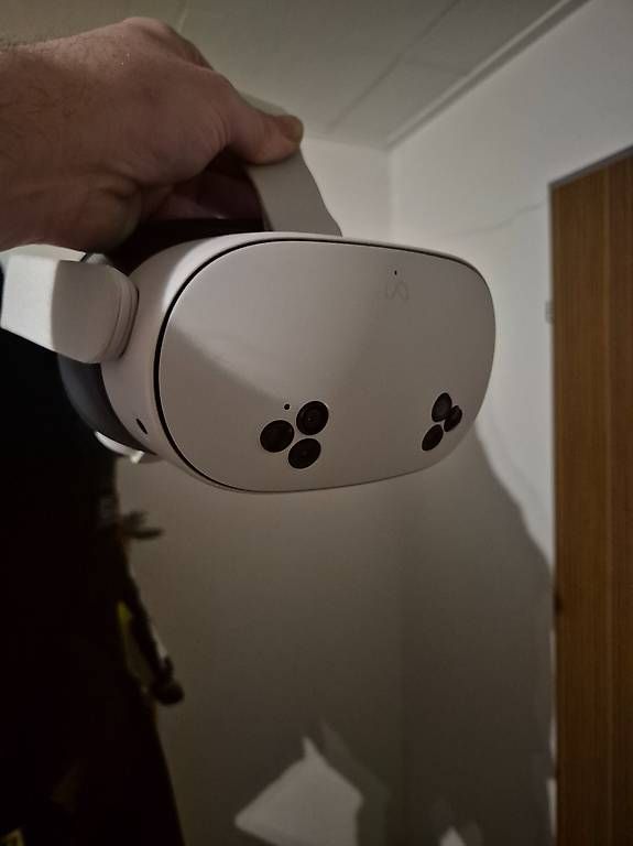 Casque VR: Verkaufe MetaQuest 3S Gebraucht VB – D'occasion à Immensee par jul_2r7z 1