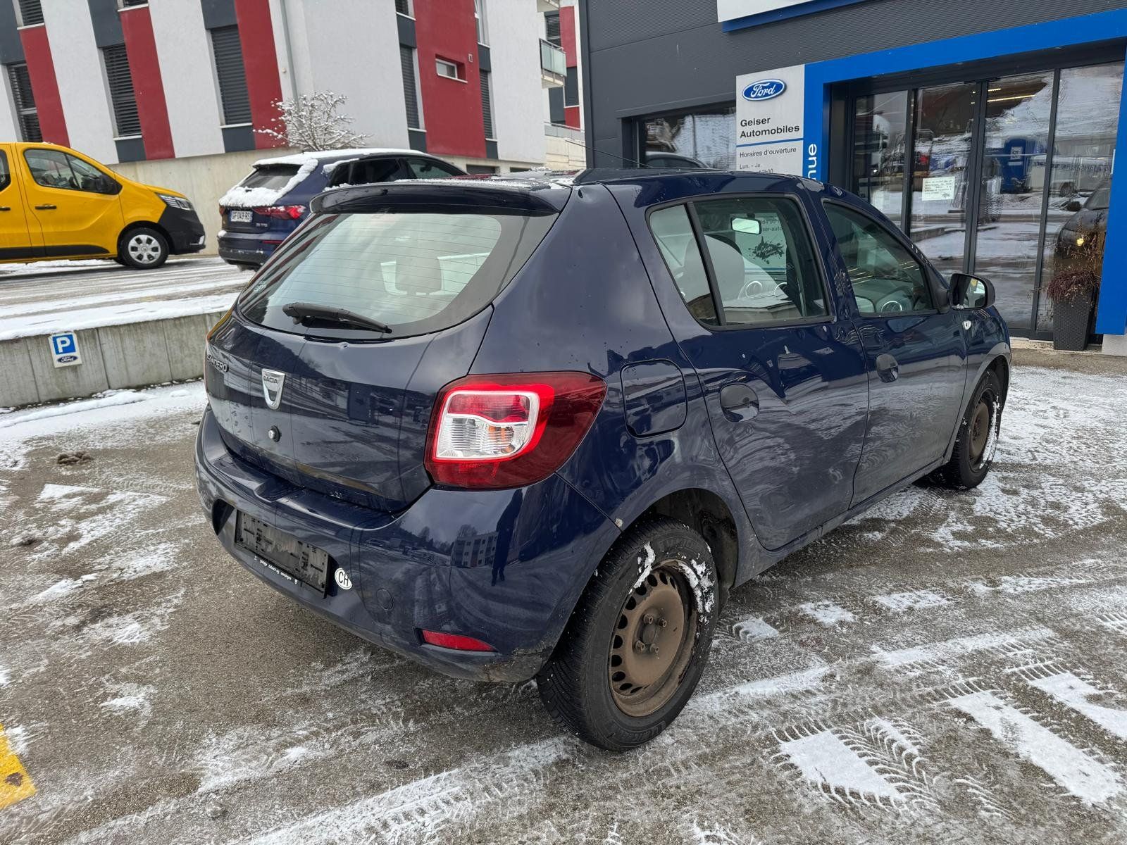 Dacia Automobili: Dacia Sandero 1.2 75 55KW – Usato da Couvet venduto da Geiser-Automobiles 3