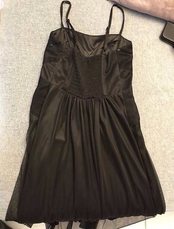 Vestiti: Kleid – Usato da Niederglatt ZH venduto da Mary102 1
