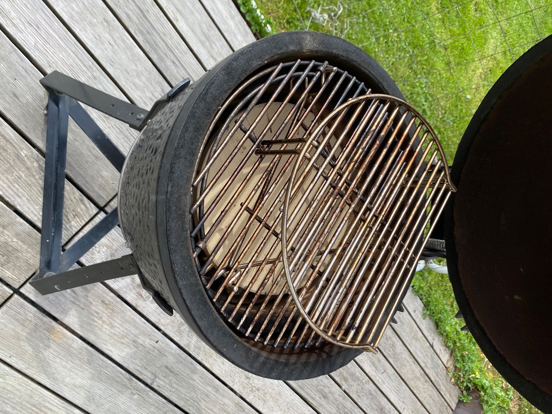 Griglie: Keramikgrill Kamado Joe – Usato da Jona venduto da Fineguy 1