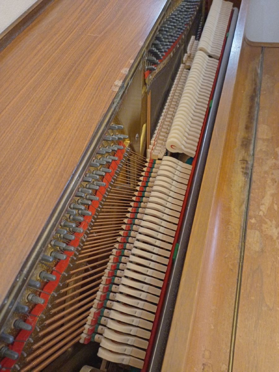 Strumenti musicali: Klavier SABEL von Krompholz und co. Bern GRATIS – Difettoso da Thun venduto da mar_6vkg 2