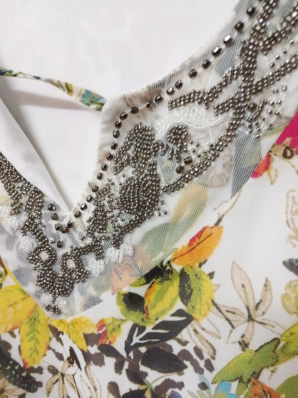 Blusen: Bluse mit Perlen – Gebraucht aus Luzern von GoSecond 3