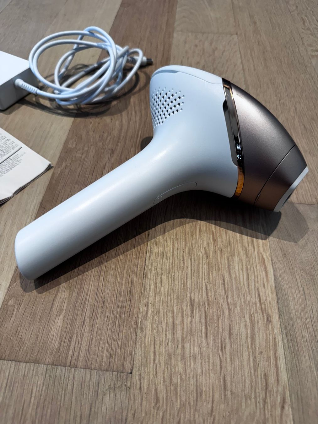 Philips Epilateurs: Haarentfernungsgerät Philipps Lumea Prestige – D'occasion à Solothurn par Armada-3 1