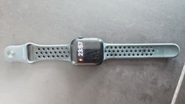 Apple Watch Series 7 [41mm / 45mm]