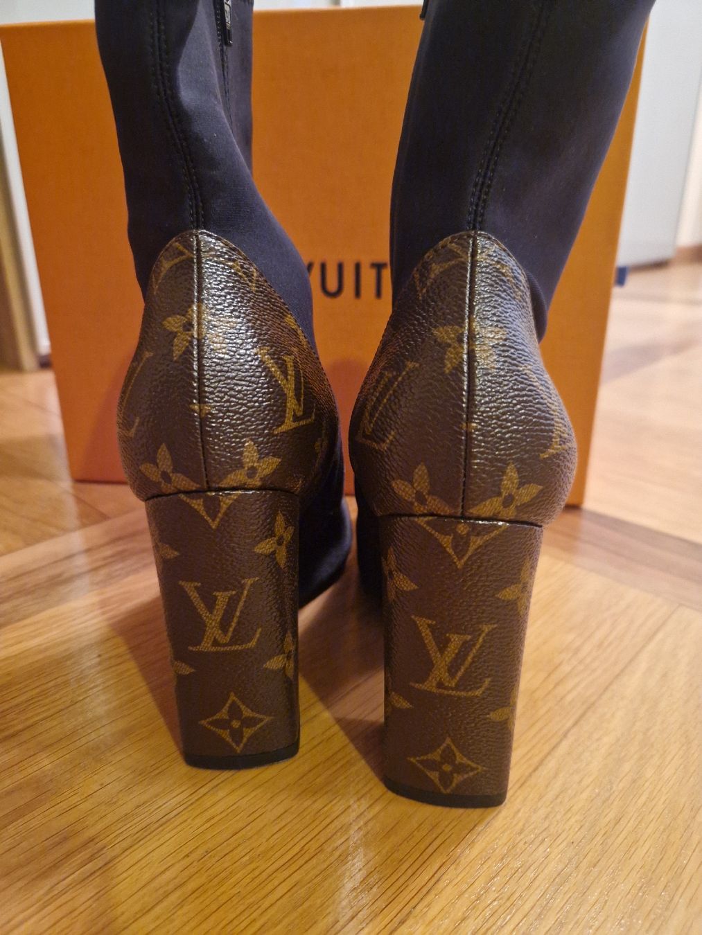 Scarpe per cavalli: Louis vuitton bottes – Nuovo e nell'imballaggio originale da Echandens venduto da insta_gram 1