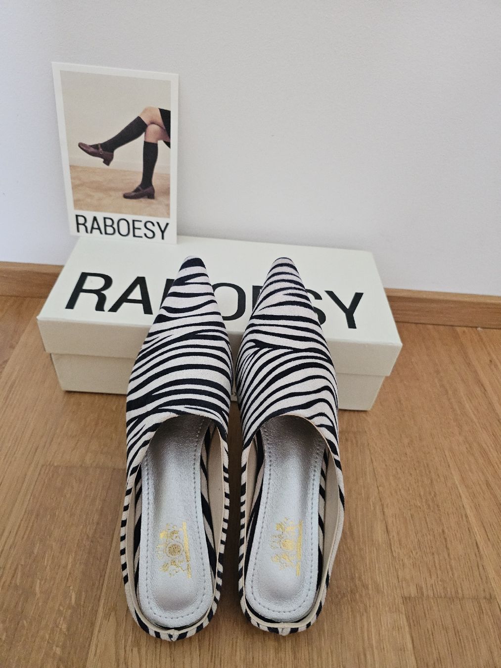 Damenschuhe: Schuhe Mules mit Zebra-Muster Grösse 36 neu – Neu und originalverpackt aus Bern von FancyFootwork 2