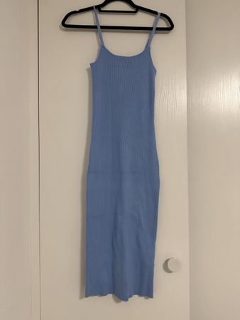 Robe Reserved bleu clair en maille côtelée taille S