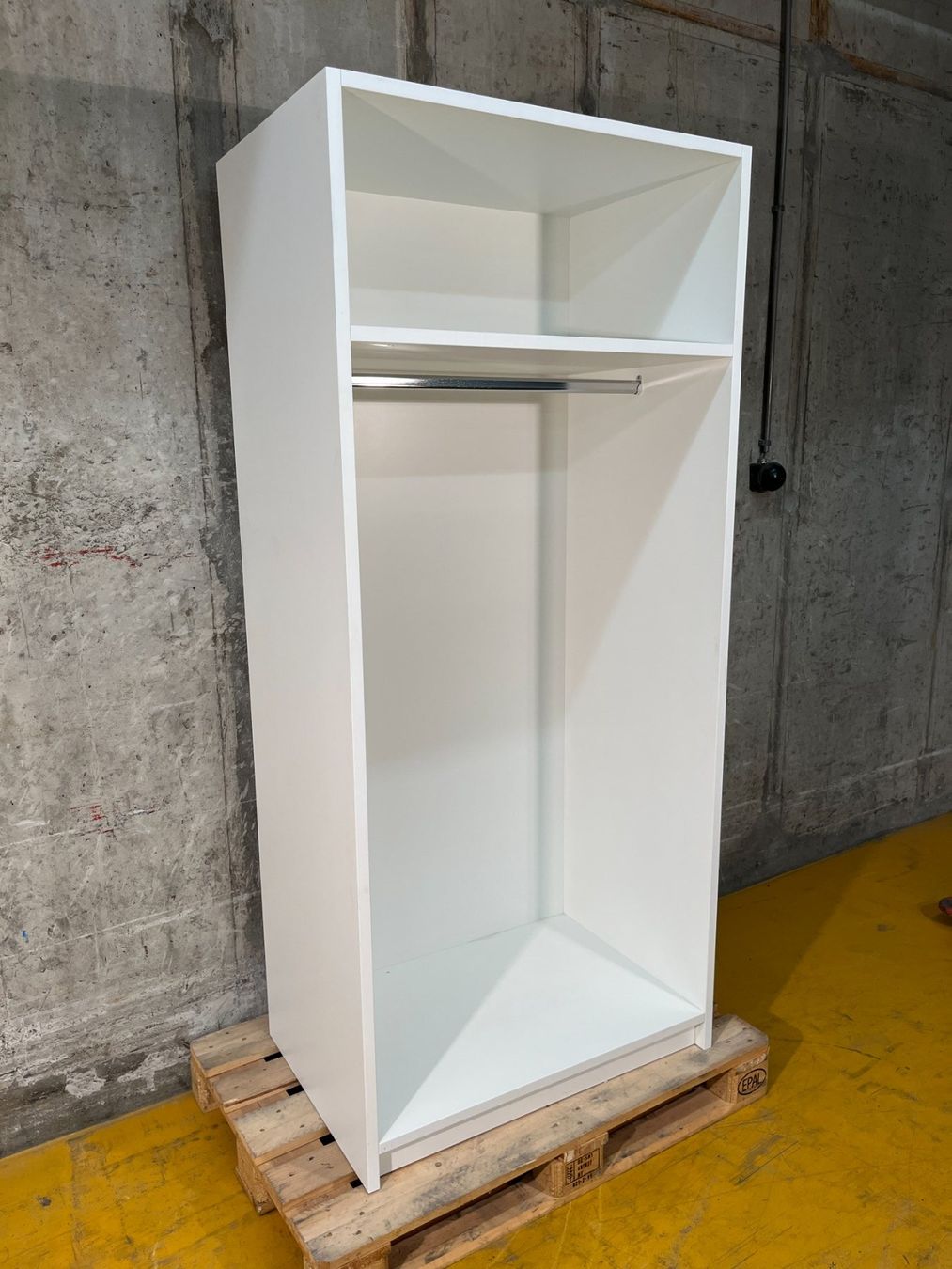 Guardaroba: Garderobe, Garderobenschrank – Usato da Bern venduto da daskannweg 1
