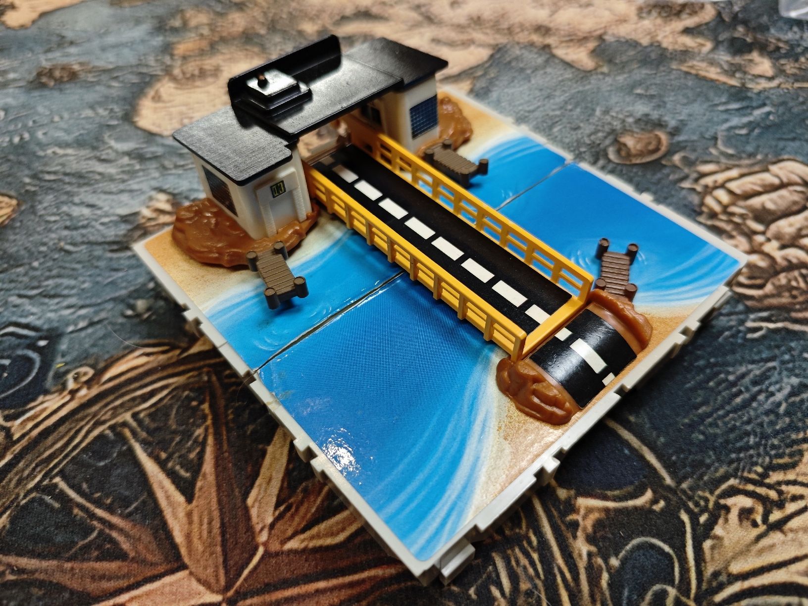 Micro Machines Giocattoli: Micro Machines Travel City Bridge – Usato da Wittenbach venduto da stefange 1