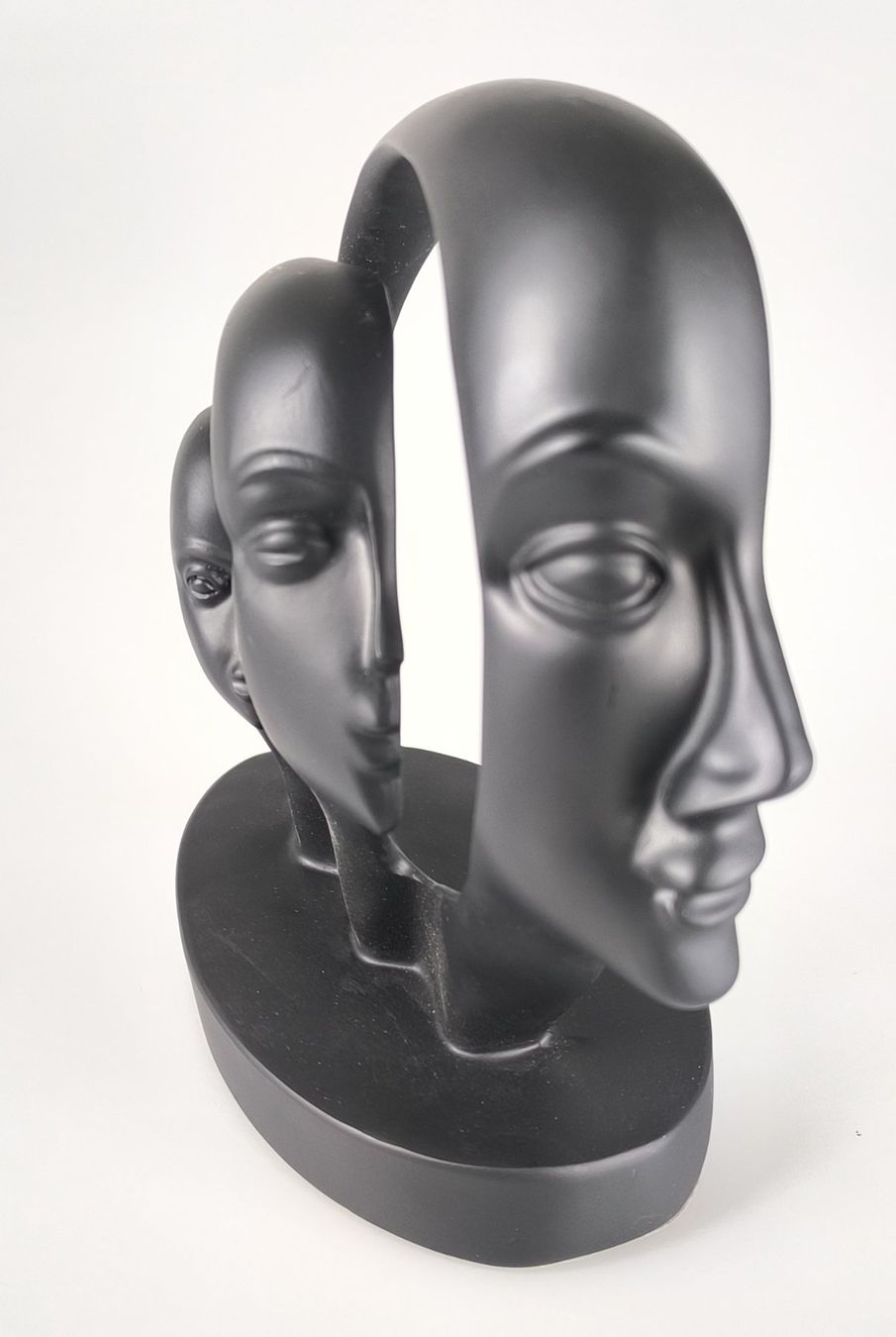 Sculture & Statue: Abstrakte Skulptur aus Kunstharz – Usato da Rüti ZH venduto da Restwert_Rueti_ZH