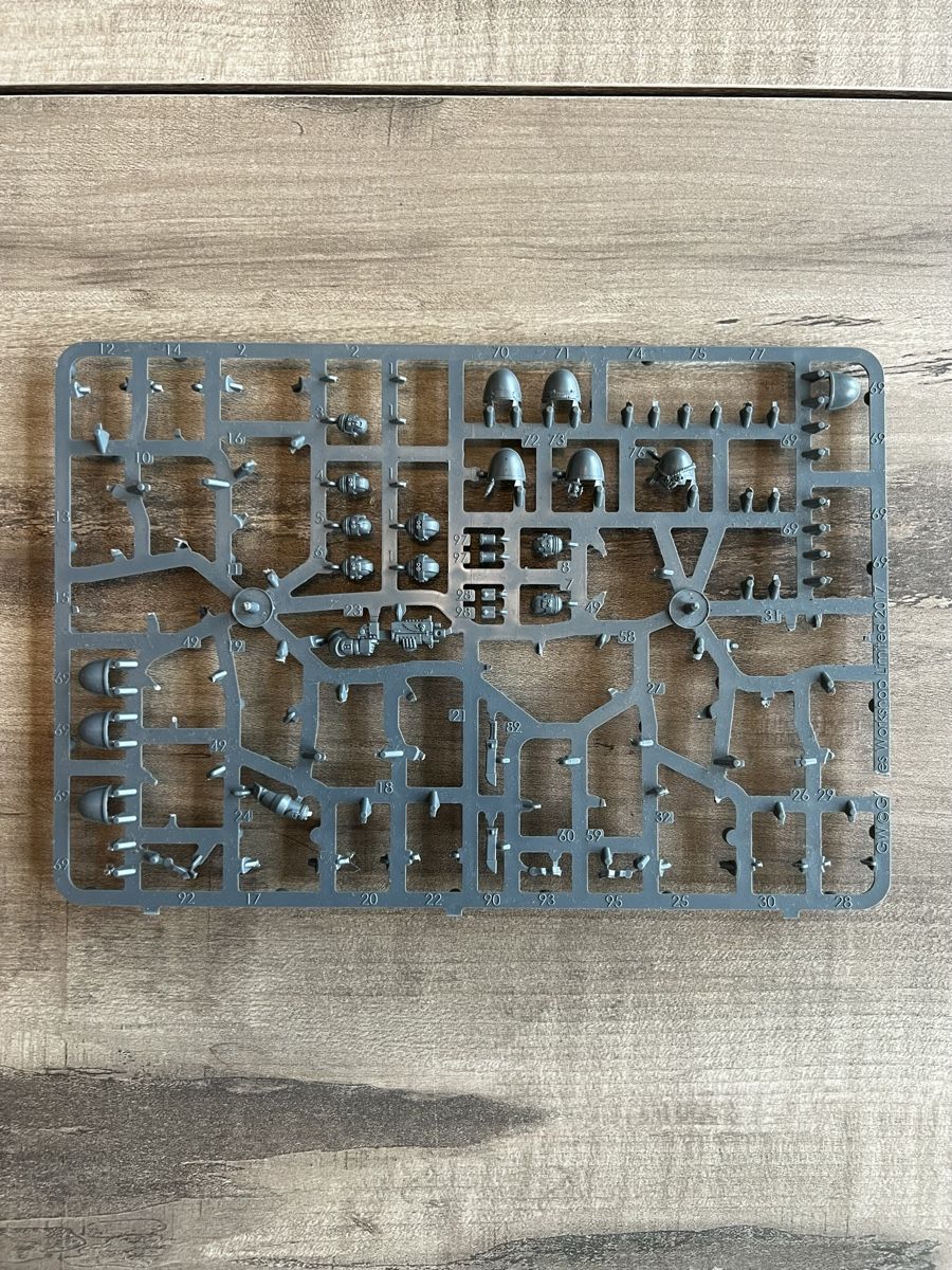 Spiele: Warhammer 40k/Horus Heresy Gussrahmen/Bits Set 13 – Gebraucht aus Läufelfingen von stephiesheena 1