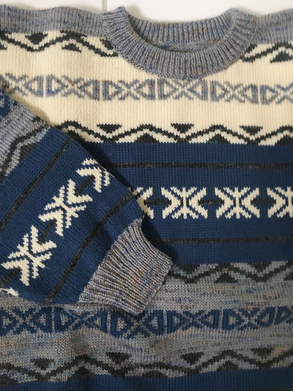 Maglioni & Felpe: Norweger-Style Pullover Handarbeit – Usato da Siebnen venduto da Starlauf 1