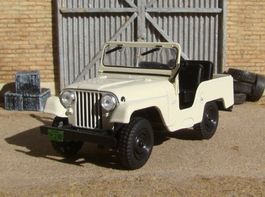 Jeep / IKA 1956-1978 creme   1:43 von Altaya / IXO Argentina