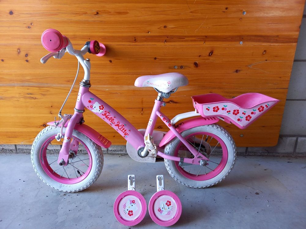 Vélo hello outlet kitty 12 pouces