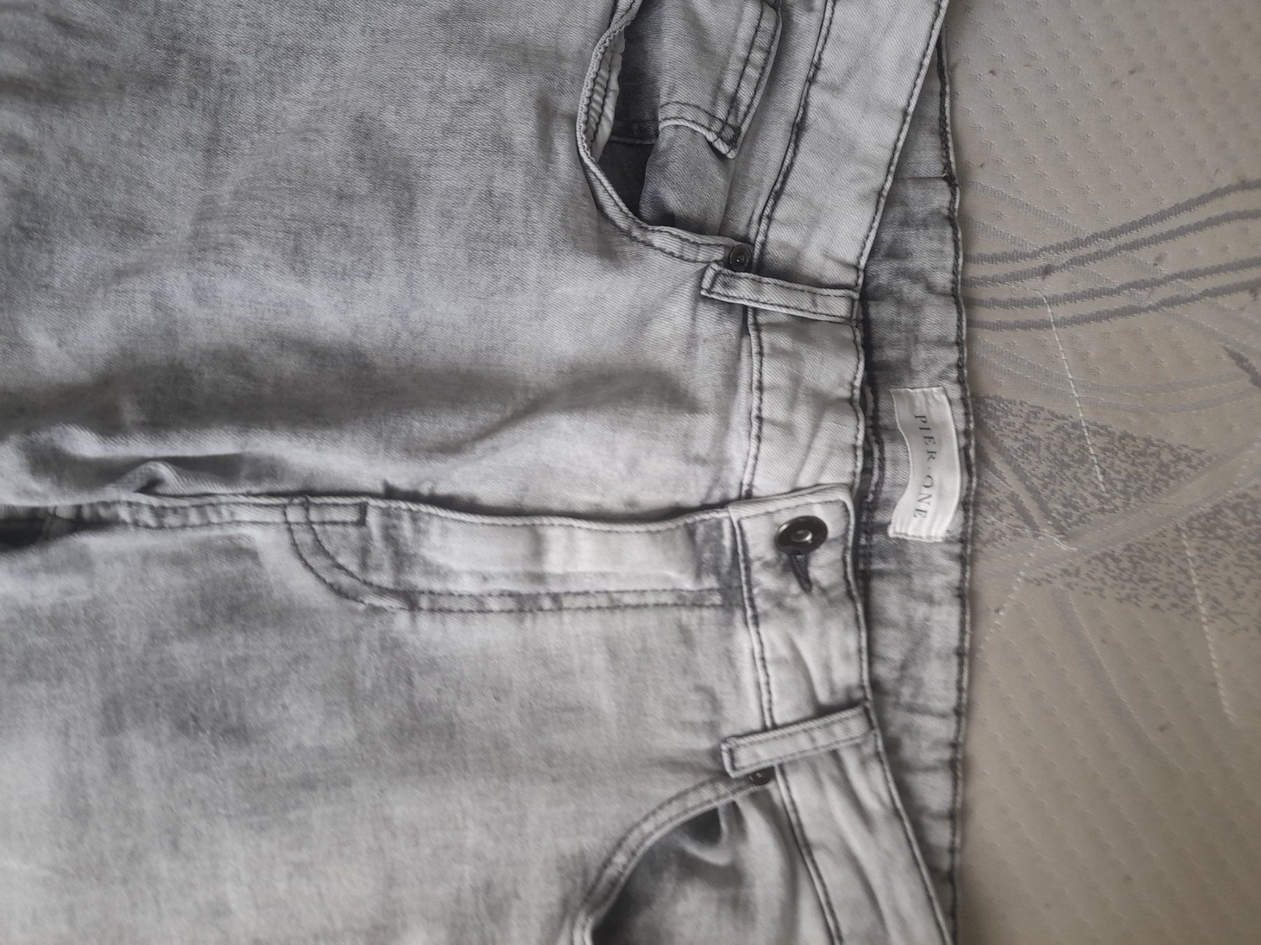 Jeans: Hose grau pier one – Gebraucht aus Gwatt (Thun) von B.D.999