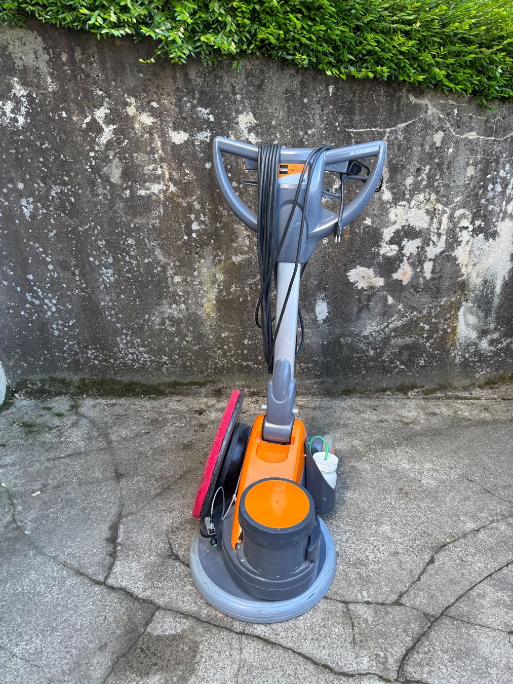 Tutte le macchine: Taski ergodisc 165 Putzmaschine ( taski Wetrok cleanfix) – Usato da Brugg venduto da Vwtiguan1-