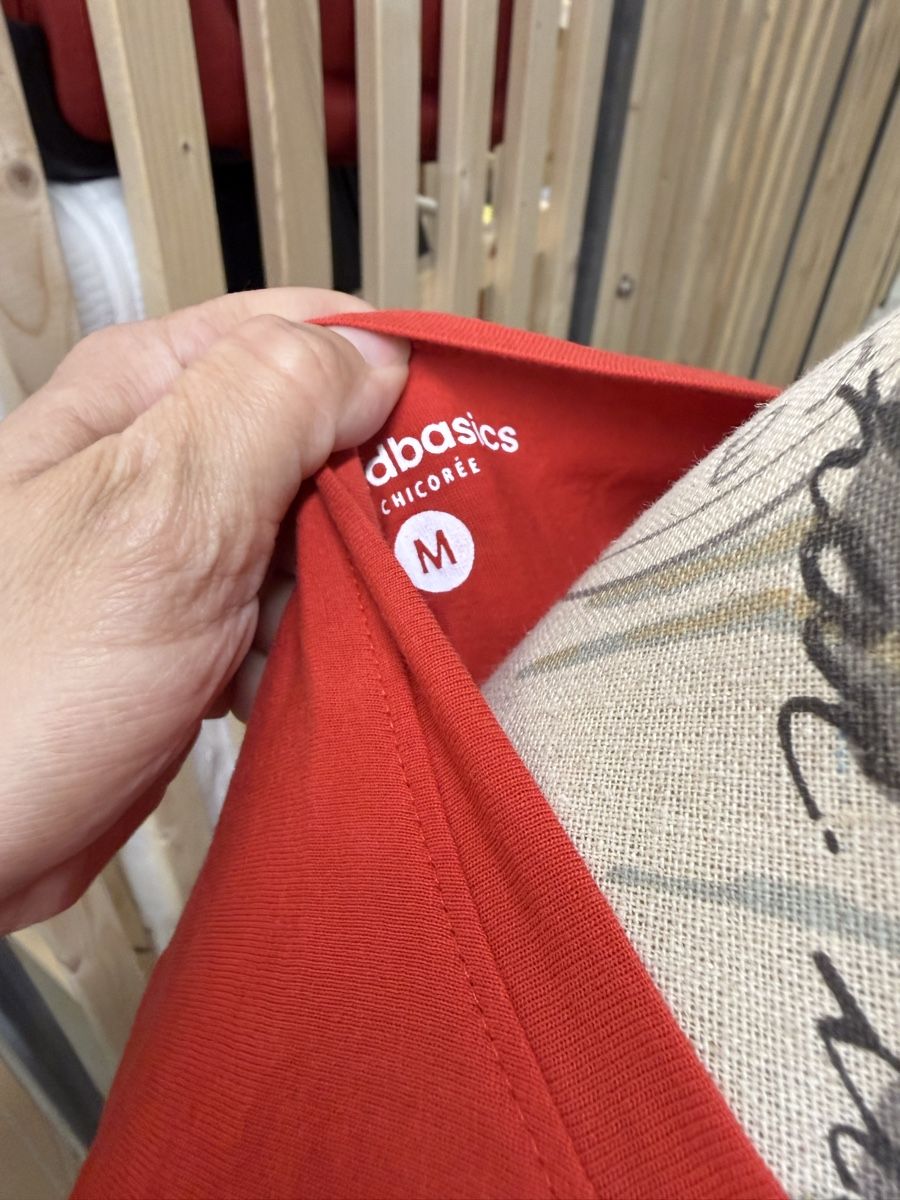 T-shirt: Tshirt – Nuovo (secondo la descrizione) da Itingen venduto da jessi811 1