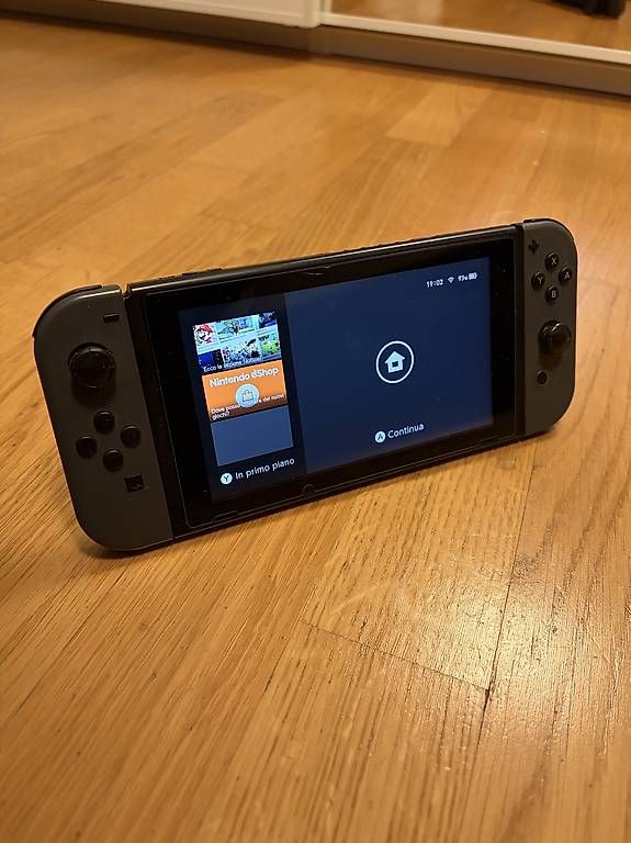 Nintendo Console: Nintendo Switch – Usato da Locarno venduto da pet_wzt8 1