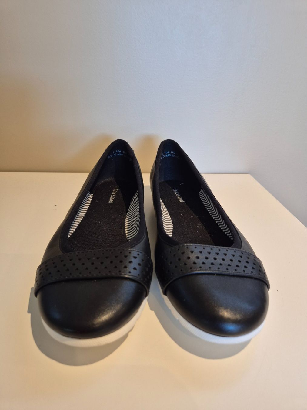 Scarpe da donna: Ballerina schwarz, Gr. 37 – Nuovo (secondo la descrizione) da Dietikon venduto da grafad 1