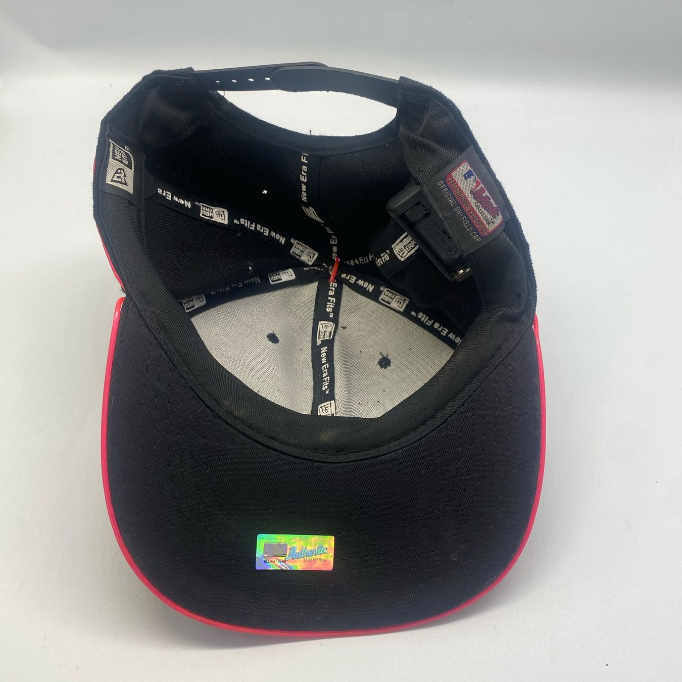 Copricapi, berretti & cappellini: Kappe mit LED-Beleuchtung, für Festivals oder Partys sunice – Usato da Ronco sopra Ascona venduto da liz_dbg6 3